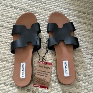 NWT Steve Madden sandals